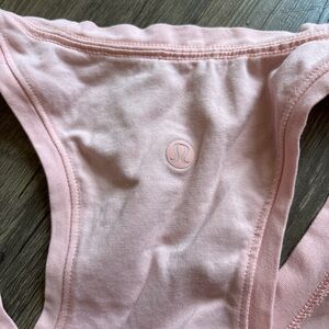 Pink lululemon tank top, worn only a few times, good condition